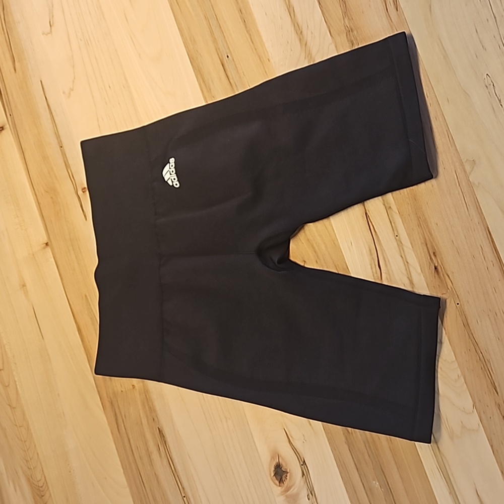 Adidas Shorts, Size M